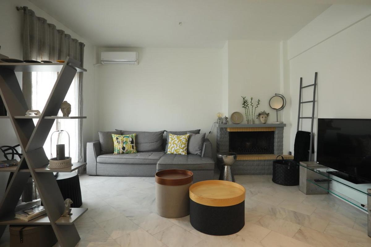 Leoforos 28Is Oktovriou Apartment Tesalonika Bagian luar foto