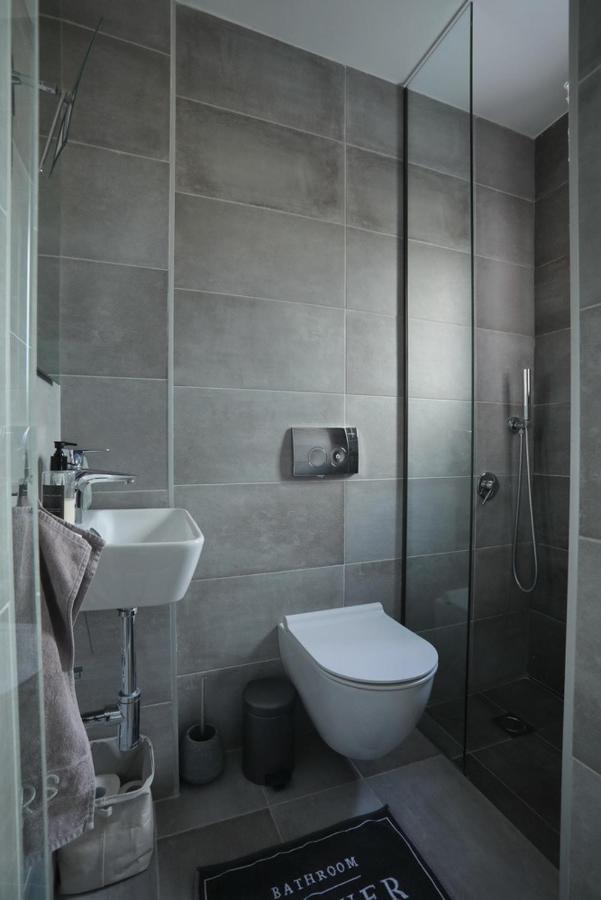 Leoforos 28Is Oktovriou Apartment Tesalonika Bagian luar foto