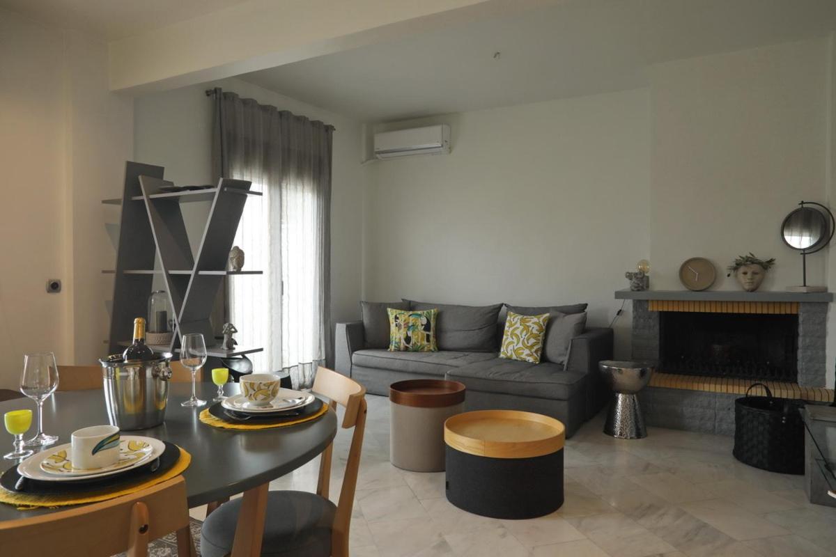 Leoforos 28Is Oktovriou Apartment Tesalonika Bagian luar foto