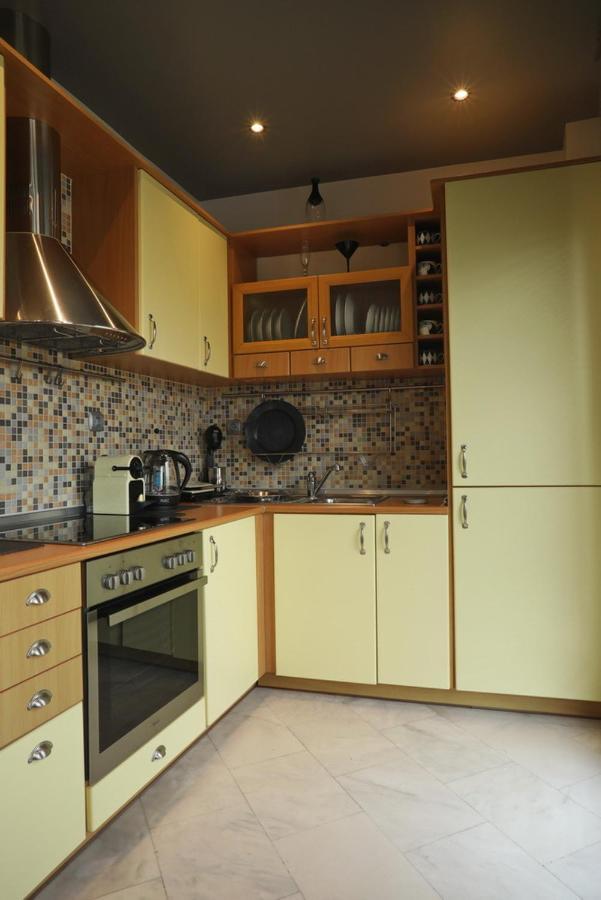 Leoforos 28Is Oktovriou Apartment Tesalonika Bagian luar foto