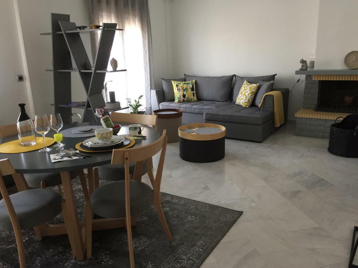 Leoforos 28Is Oktovriou Apartment Tesalonika Bagian luar foto